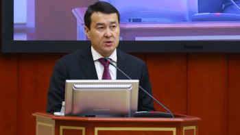 Фотография к новости: В РК рассматривают вопрос о продлении сроков выплат пособий по уходу за ребенком 