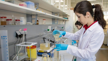 Фотография к новости: МОН приглашает учёных и преподавателей принять участие в конкурсе грантов по инклюзивным инновациям