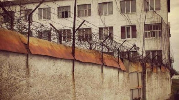 Фотография к новости: Пытки и гибель осуждённого в Караганде: вынесен приговор сотрудникам колонии