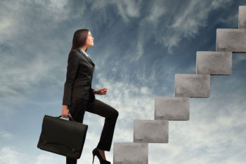 Фотография к новости: Почему среди сотрудников KASE больше женщин, рассказал глава биржи