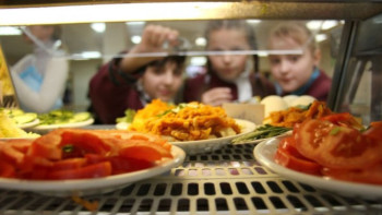 Фотография к новости: Здоровой едой будут кормить актюбинских школьников