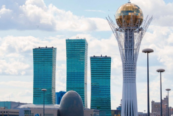 Фотография к новости: Президент видит Астану в будущем эталоном "умного города"