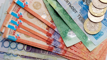 Фотография к новости: Больше всего денег казахстанцам отправляют из России и Южной Кореи