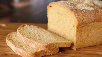 Фотография к новости: Родители костанайской школьницы, попавшей в больницу, требуют с пекарни 300 тысяч тенге