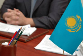 Фотография к новости: Более 4 тыс казахстанских госслужащих владеют иностранными языками