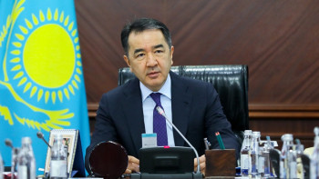 Фотография к новости: Решить проблему со скоростью Интернета в регионах поручил Сагинтаев  