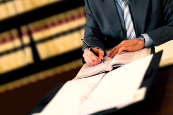 Фотография к новости: Проблемы в развитии адвокатской деятельности в Казахстане озвучил депутат