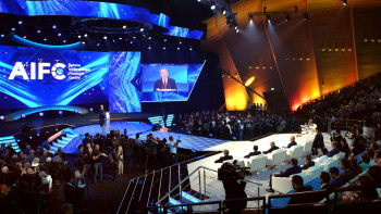 Фотография к новости: Назарбаев официально открыл биржу МФЦА