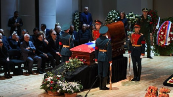 Фотография к новости: С Иосифом Кобзоном простились в Москве