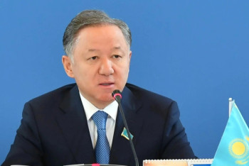 Фотография к новости: Нигматулин: Под руководством Елбасы построено новое государство, новое общество