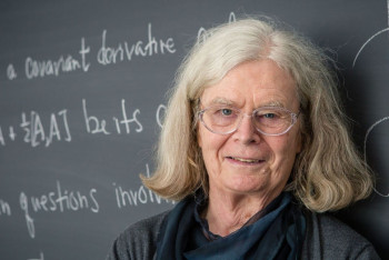 Фотография к новости: Математическую премию Абеля впервые присудили женщине