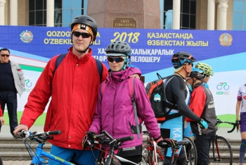 Фотография к новости: Веломарафон Ташкент - Шымкент стартовал в Узбекистане