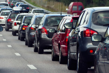 Фотография к новости: Почти на две недели ограничат движение транспорта на одном из проспектов Астаны 