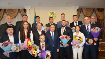 Фотография к новости: Лучших спортсменов наградили в Акмолинской области