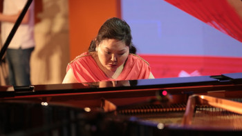 Фотография к новости: Музыка меня выбрала - лауреат стипендии Президента в области культуры Саида Калыкова