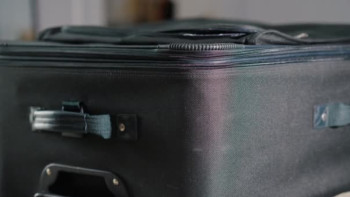 Фотография к новости: Из элитной гостиницы в Батуми выселяют казахстанцев