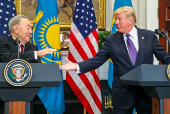 Фотография к новости: Назарбаев принят в Вашингтоне с подчёркнутой любезностью – Токаев