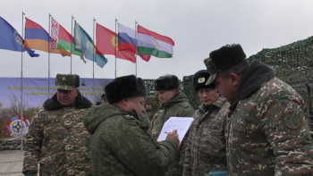 Фотография к новости: Военнослужащие Казахстана принимают участие в учении "Нерушимое братство-2018" 