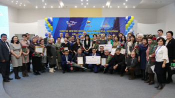 Фотография к новости: Лучшие НПО наградили в Акмолинской области