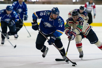 Фотография к новости: К батюшке и имаму обратился ХК "Барыс" после серии поражений