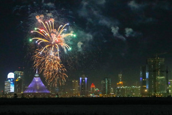 Фотография к новости: Праздничный фейерверк отгремел в Астане