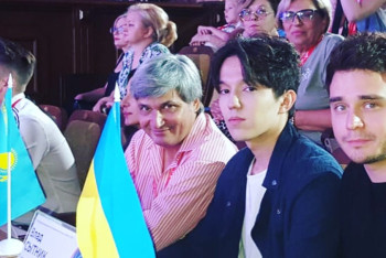 Фотография к новости: Димаш Кудайберген своим выступлением "взорвал" зал Витебска