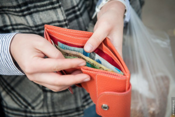 Фотография к новости: Доходы населения от адресной социальной и жилищной помощи выросли на треть