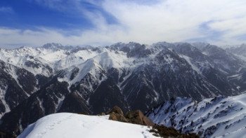 Фотография к новости: Шестеро англичан спасены в горах Алматы  