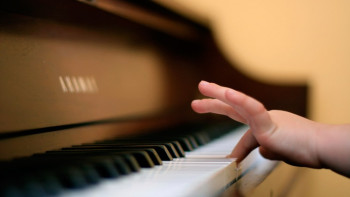 Фотография к новости: Самый юный композитор Казахстана посвятил своё произведение Денису Тену