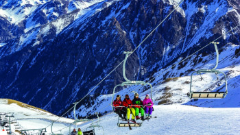 Фотография к новости: "Шымбулак" подписал меморандум о сотрудничестве с российским курортом