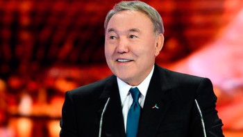 Фотография к новости: С сотнями поздравлений ко Дню столицы ознакомился Нурсултан Назарбаев