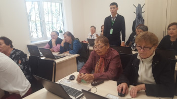 Фотография к новости: Алматинских пенсионеров обучили пользоваться порталом Электронного правительства