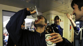 Фотография к новости: Россиянина наказали за дебош на борту казахстанского самолёта  