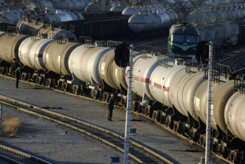 Фотография к новости: Члены транснациональной ОПГ предстанут перед судом за незаконный вывоз нефти из РК