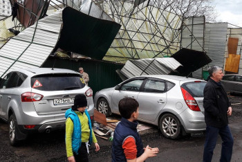 Фотография к новости: Ураган в Москве и Подмосковье: два человека погибли, 20 госпитализированы   