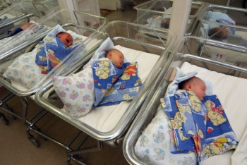 Фотография к новости: Рождаемость в Казахстане падает