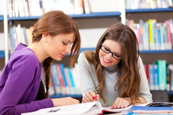 Фотография к новости: Для сокращения оттока молодёжи заграницу объём образовательных грантов в ВКО увеличат вдвое