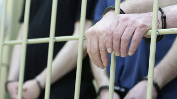 Фотография к новости: 13 военнослужащих осудили в Костанае за организацию незаконной миграции иностранцев 