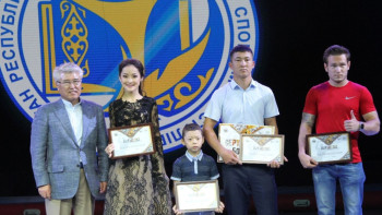 Фотография к новости: Победителем челленджа Мухамедиулы StreetWorkout стал житель из Актау 