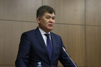 Фотография к новости: В Кокшетау автор уникальной мази от пролежней попросила Биртанова о содействии