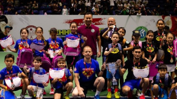 Фотография к новости: "Бэтмены" победили "Суперменов" на детском турнире  по теннису в Астане