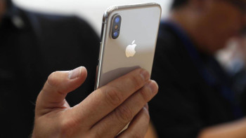 Фотография к новости:  Смартфон с тройной задней камерой представит Apple в 2019 году 