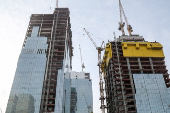 Фотография к новости: Очередной пожар произошел в столичном "Абу Даби Плаза" 