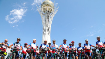 Фотография к новости: Участники международного веломарафона рассказали о своих впечатлениях об Астане