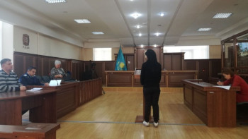 Фотография к новости: В Таразском суде заслушали первых свидетелей по делу Аблязова