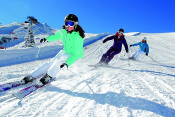Фотография к новости: Сноуборд и лыжи возглавили тройку самых травмоопасных зимних видов спорта 