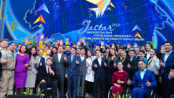 Фотография к новости: Молодёжь Казахстана представила свои проекты Нурсултану Назарбаеву