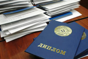 Фотография к новости: Дипломированность, а не образованность - вице-министр озвучил основные проблемы высшего образования в РК