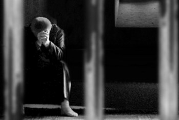 Фотография к новости: За хранение огнестрельного оружия и похищение человека в Алматы будут судить лидера ОПГ