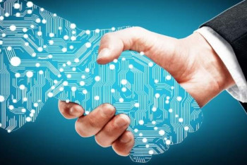 Фотография к новости: Мы упорно продолжаем менять сознание руководства госструктур - эксперт о внедрении блокчейн